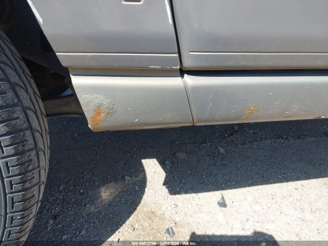 44812766 :رقم المزاد ، 1J4GZ48Y4WC287396 vin ، 1998 Jeep Grand Cherokee Laredo مزاد بيع