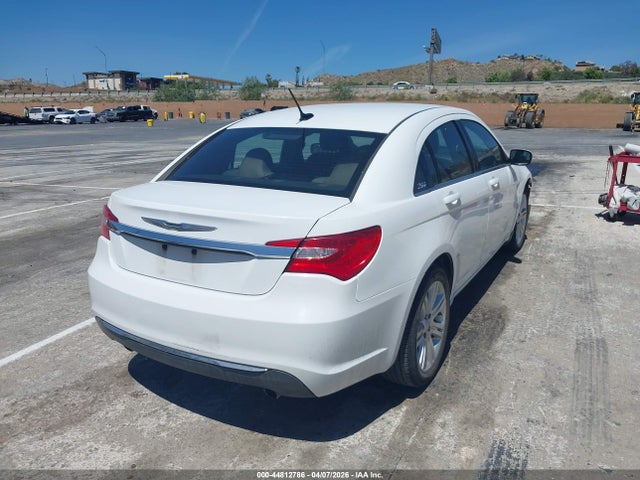 2011 Chrysler 200 Touring მანქანა იყიდება აუქციონზე, vin: 1C3BC1FG4BN613436, აუქციონის ნომერი: 44812786