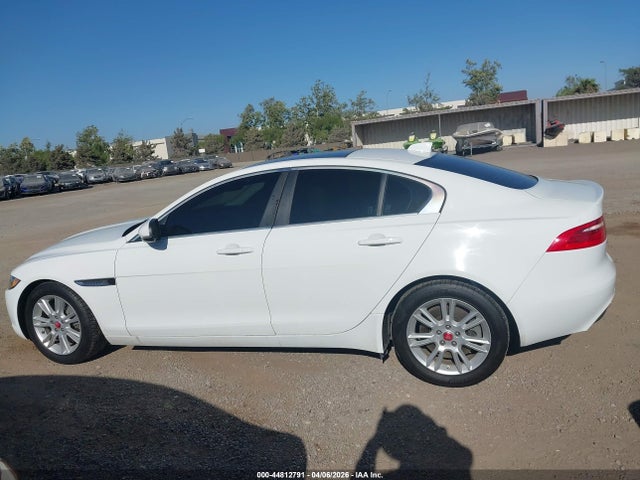 SAJAD4FX6KCP44001 Jaguar Xe 25t Premium