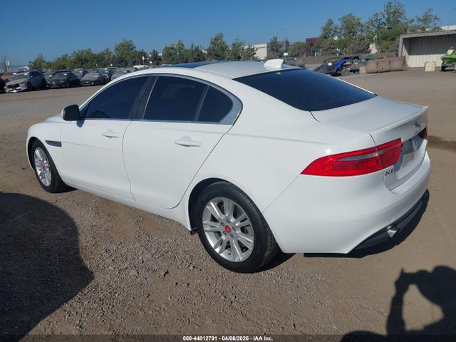 2019 JAGUAR XE SAJAD4FX6KCP44001 Photo 2
