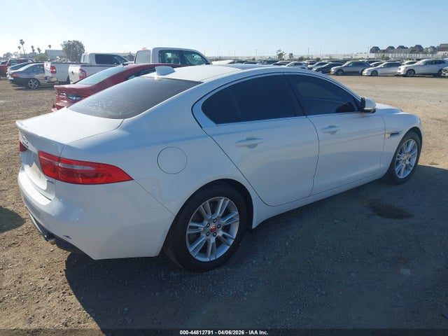 2019 JAGUAR XE SAJAD4FX6KCP44001 Photo 3