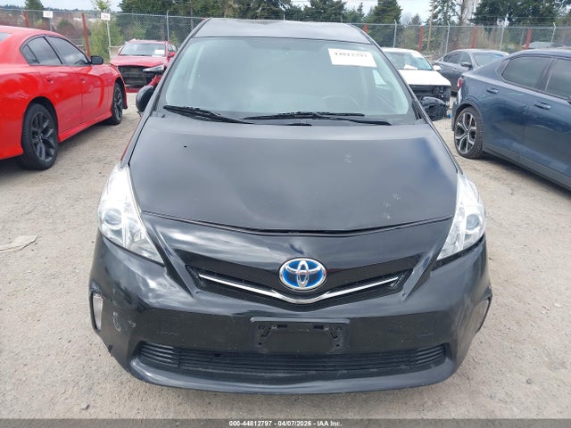 JTDZN3EUXEJ014088 Toyota Prius V Two