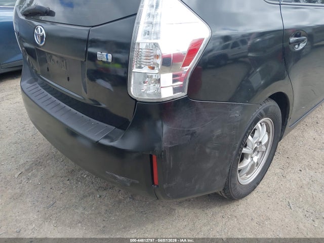 JTDZN3EUXEJ014088 Toyota Prius V Two