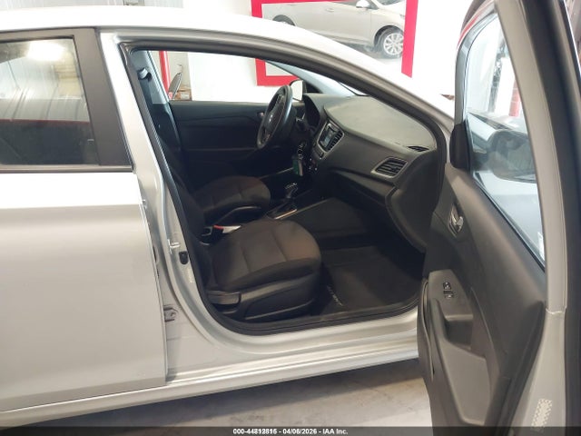2020 HYUNDAI ACCENT 3KPC24A60LE118790 Photo 4