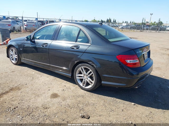 2012 Mercedes-benz C 250 Sport მანქანა იყიდება აუქციონზე, vin: WDDGF4HB9CR210404, აუქციონის ნომერი: 44812828