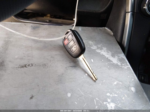 4T1BF1FKXHU342223 Toyota CAMRY SE