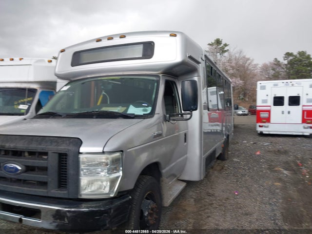 2013 Ford E-450 Cutaway მანქანა იყიდება აუქციონზე, vin: 1FDFE4FSXDDA69915, აუქციონის ნომერი: 44812865