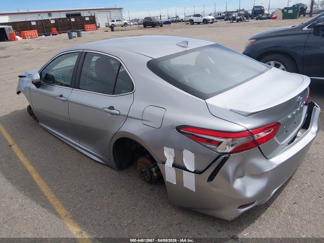 4T1B11HK8KU792827 Toyota CAMRY SE