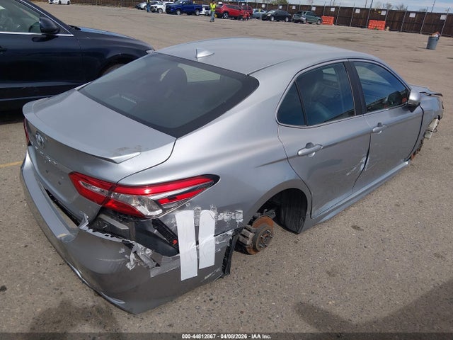 4T1B11HK8KU792827 Toyota CAMRY SE