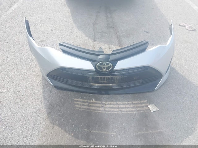 44812897 :رقم المزاد ، 5YFBURHE8HP717152 vin ، 2017 Toyota Corolla Le مزاد بيع