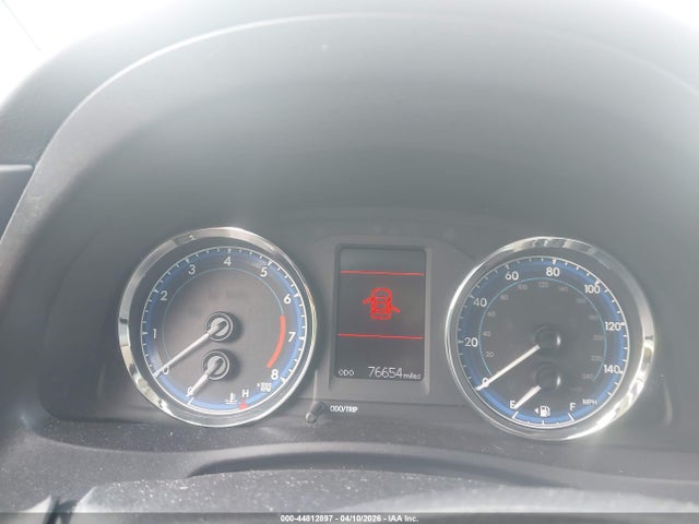 44812897 :رقم المزاد ، 5YFBURHE8HP717152 vin ، 2017 Toyota Corolla Le مزاد بيع