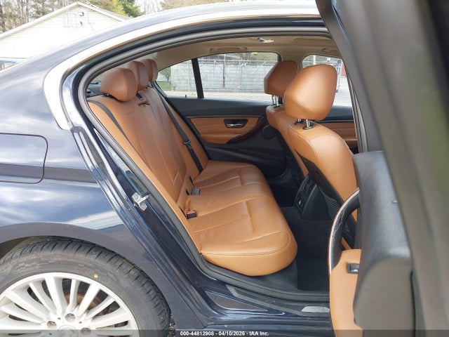 44812908 :رقم المزاد ، WBA3B3C50EJ980487 vin ، 2014 Bmw 328i Xdrive مزاد بيع