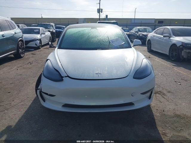 44812937 :رقم المزاد ، 5YJ3E1EC2NF164589 vin ، 2022 Tesla Model 3 Performance Dual Motor All-wheel Drive مزاد بيع