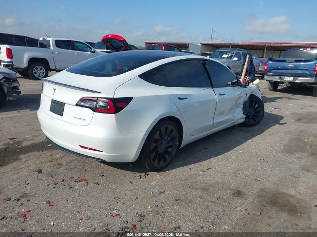 44812937 :رقم المزاد ، 5YJ3E1EC2NF164589 vin ، 2022 Tesla Model 3 Performance Dual Motor All-wheel Drive مزاد بيع
