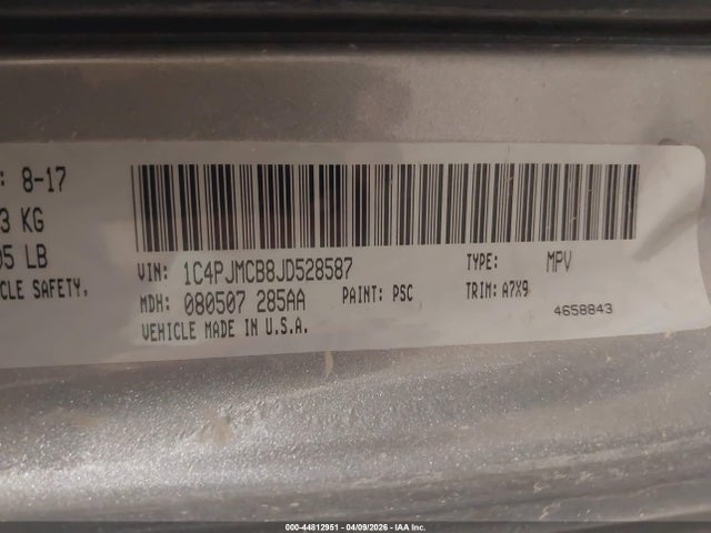 44812951 :رقم المزاد ، 1C4PJMCB8JD528587 vin ، 2018 Jeep Cherokee Latitude 4x4 مزاد بيع