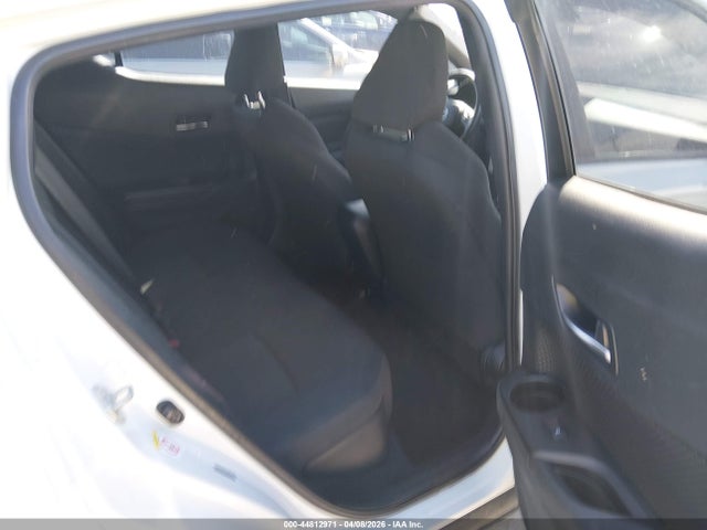Toyota C-HR XLE 2018 NMTKHMBX9JR050718 Image 8