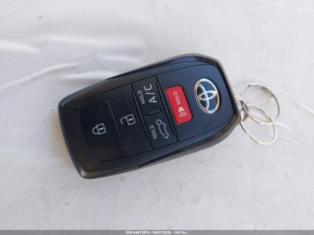 Toyota BZ4X XLE 2024 JTMABACA5RA058167 Image 11