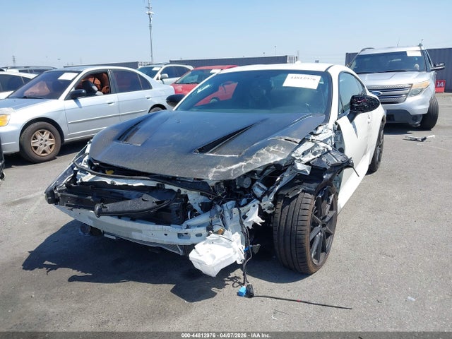 Toyota Gr86 Premium 2023 JF1ZNBE10P9766005 Image 2