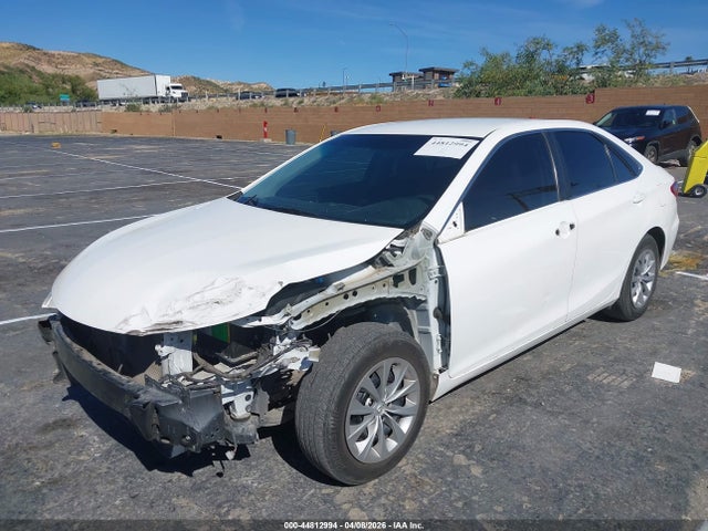 Toyota CAMRY LE 2016 4T1BF1FK7GU242854 Image 2