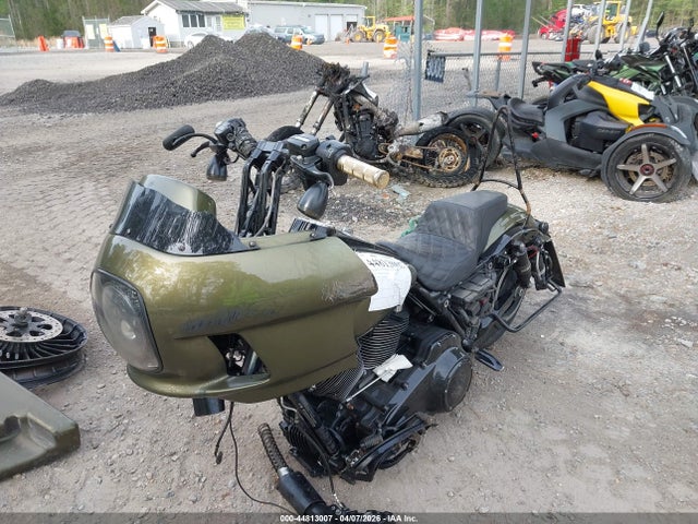1HD1KVC14JB616028 Harley-Davidson FLHRXS