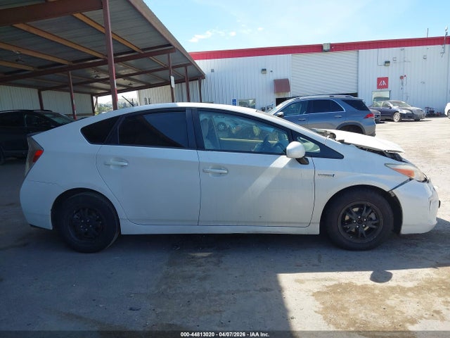 Toyota Prius Four 2014 JTDKN3DU0E1801666 Image 13