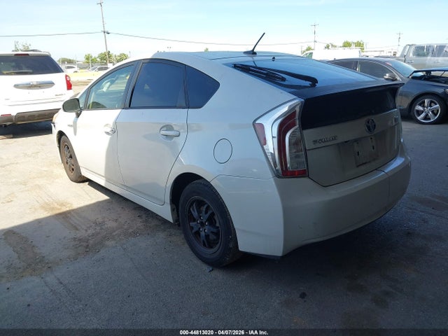 Toyota Prius Four 2014 JTDKN3DU0E1801666 Image 3