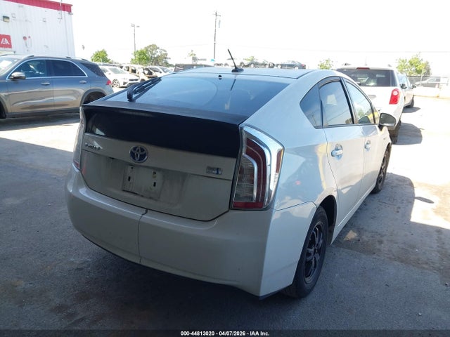 Toyota Prius Four 2014 JTDKN3DU0E1801666 Image 4