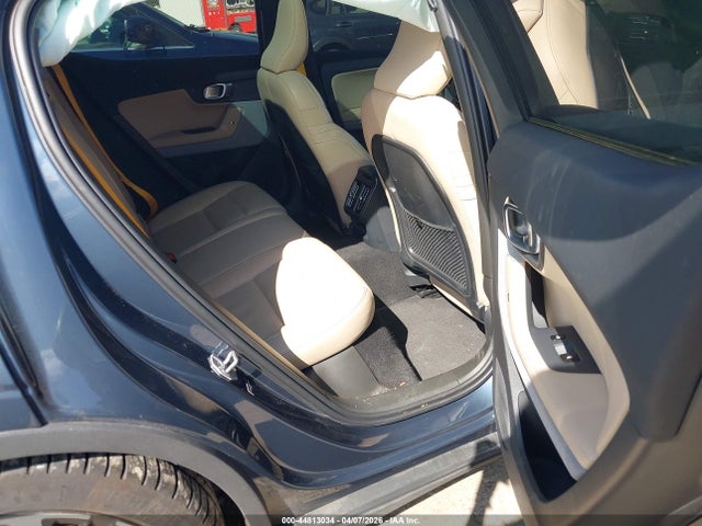 Polestar 2 Long Range Dual Motor 2022 LPSED3KAXNL057564 Image 8