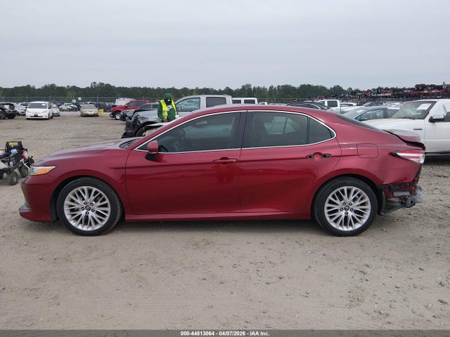 4T1B11HK0JU614800 Toyota CAMRY XLE