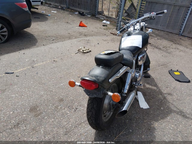 44813069 :رقم المزاد ، JS1VS53A7W2101772 vin ، 1998 Suzuki Vz800 مزاد بيع