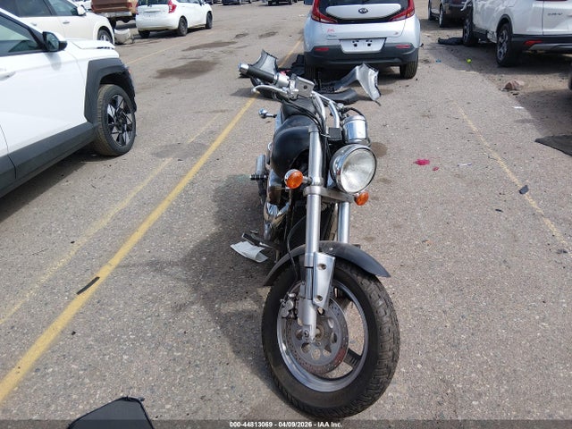 44813069 :رقم المزاد ، JS1VS53A7W2101772 vin ، 1998 Suzuki Vz800 مزاد بيع