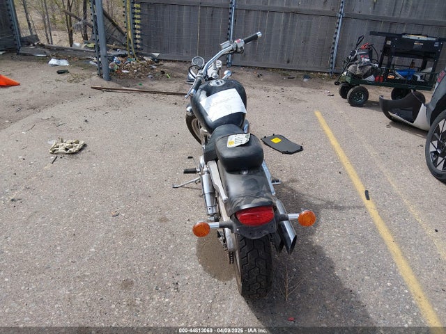 44813069 :رقم المزاد ، JS1VS53A7W2101772 vin ، 1998 Suzuki Vz800 مزاد بيع