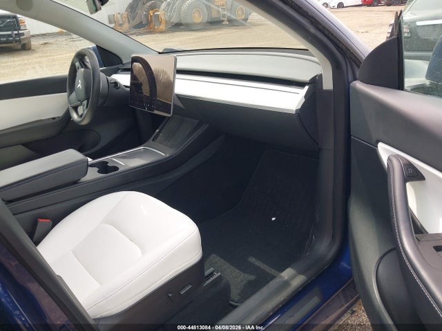 7SAYGDEE0NF400890 Tesla Model Y Long Range Dual Motor All-wheel Drive