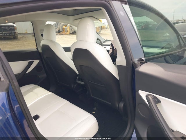 7SAYGDEE0NF400890 Tesla Model Y Long Range Dual Motor All-wheel Drive
