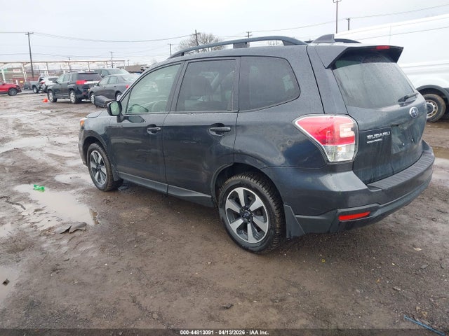 44813091 :رقم المزاد ، JF2SJAGC2JH511807 vin ، 2018 Subaru Forester 2.5i Premium مزاد بيع