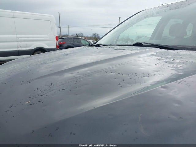 44813091 :رقم المزاد ، JF2SJAGC2JH511807 vin ، 2018 Subaru Forester 2.5i Premium مزاد بيع