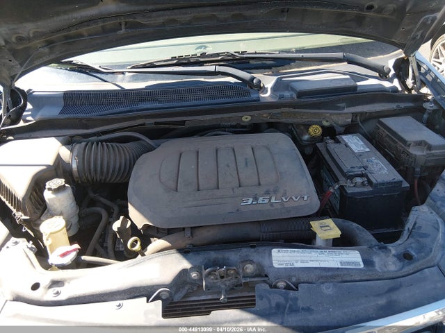 2011 CHRYSLER TOWN & COUNTRY 2A4RR8DG4BR721931 Photo 9