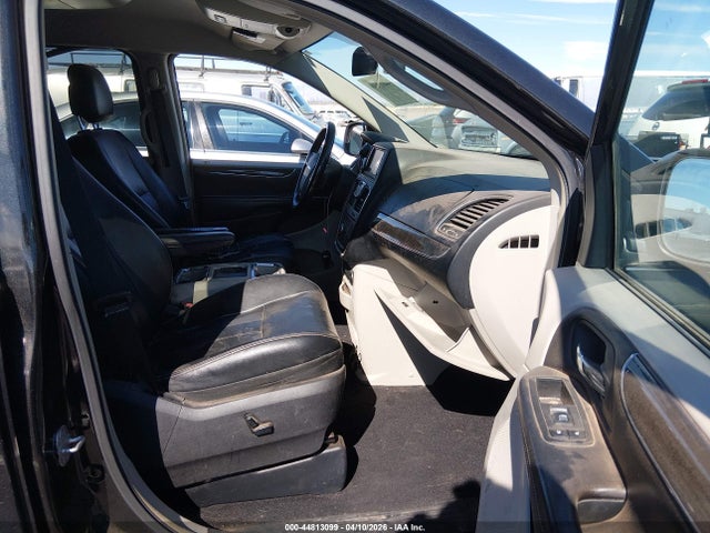 2011 CHRYSLER TOWN & COUNTRY 2A4RR8DG4BR721931 Photo 4