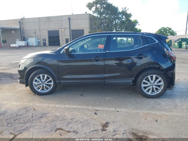 JN1BJ1AV6MW562982 Nissan Rogue Sport S Fwd Xtronic Cvt