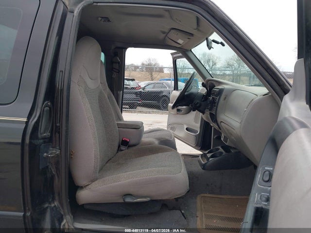 44813119 :رقم المزاد ، 1FTZR15V2YPA18526 vin ، 2000 Ford Ranger Xl/xlt مزاد بيع