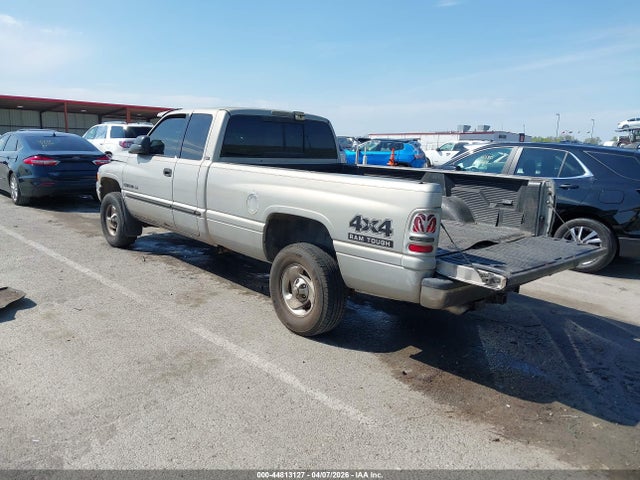 Продажа на аукционе авто 2001 Dodge Ram 1500 St, vin: 3B7HF13Z11G233156, номер лота: 44813127