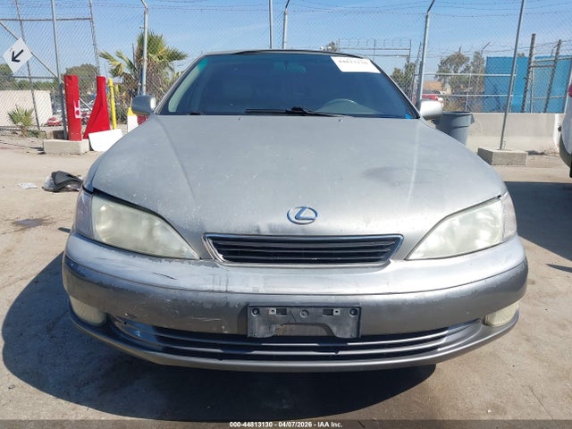 44813130 :رقم المزاد ، JT8BF28G2X5065190 vin ، 1999 Lexus Es 300 مزاد بيع