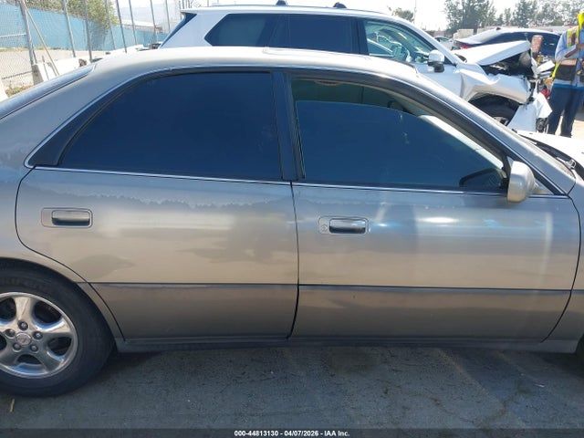 44813130 :رقم المزاد ، JT8BF28G2X5065190 vin ، 1999 Lexus Es 300 مزاد بيع