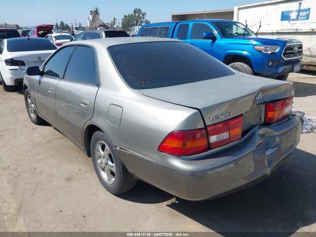 44813130 :رقم المزاد ، JT8BF28G2X5065190 vin ، 1999 Lexus Es 300 مزاد بيع