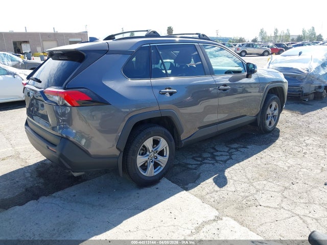 Toyota Rav4 Xle 2022 2T3W1RFV5NC182085 Image 4