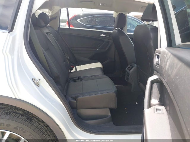 Продажа на аукционе авто 2020 Volkswagen Tiguan 2.0t Se/2.0t Se R-line Black/2.0t Sel, vin: 3VV2B7AX5LM095522, номер лота: 44813152