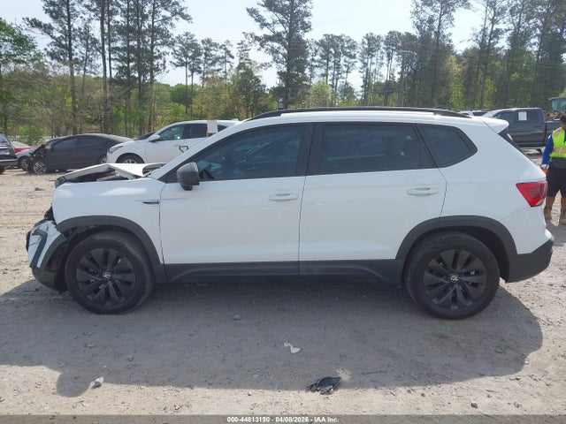 Aukcja sprzedaży 2022 Volkswagen Taos 1.5t S, vin: 3VVAX7B26NM078876, numer aukcji: 44813190