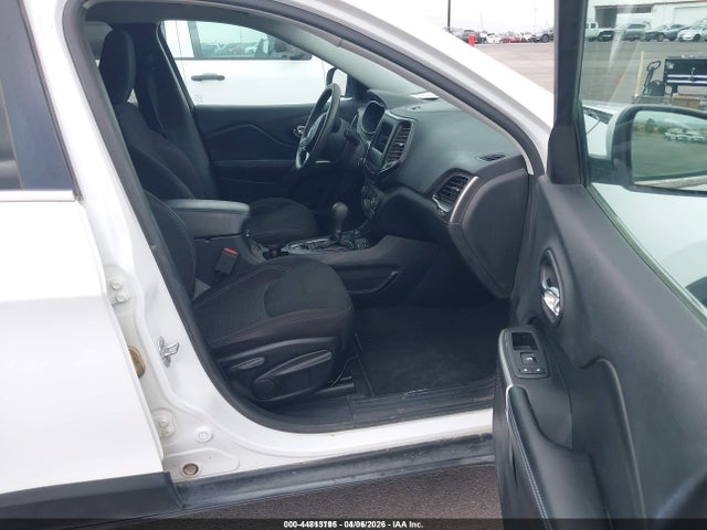 2019 JEEP CHEROKEE 1C4PJMCB4KD440444 Photo 4