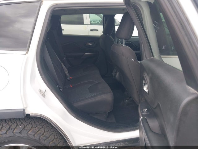 2019 JEEP CHEROKEE 1C4PJMCB4KD440444 Photo 7