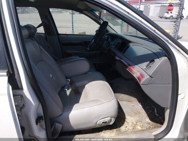 44813207 :رقم المزاد ، 2MEFM75W3YX646181 vin ، 2000 Mercury Grand Marquis Ls مزاد بيع